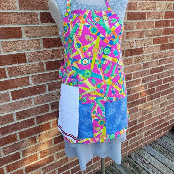 Handcrafted Full Apron with Attached Towel Retro 1990's Watches Theme - Picture 1 of 1